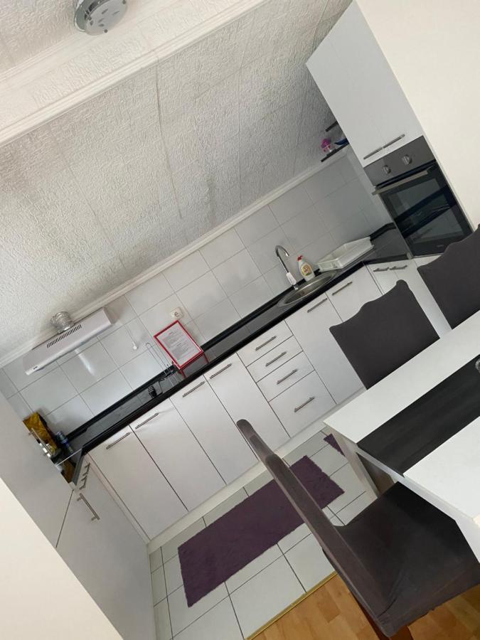 Apartmani Petra Нови-Сад Экстерьер фото