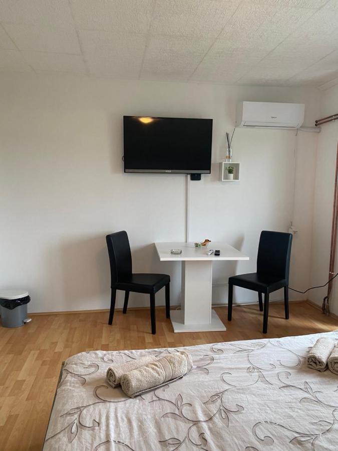 Apartmani Petra Нови-Сад Экстерьер фото